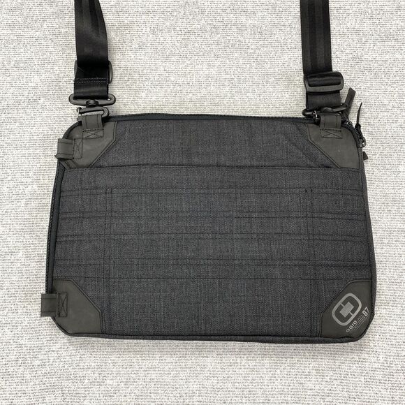 Ogio Newt 13" Slim Sleeve Messenger Bag - Static - Kindle Tablet iPAd - Picture 2 of 16